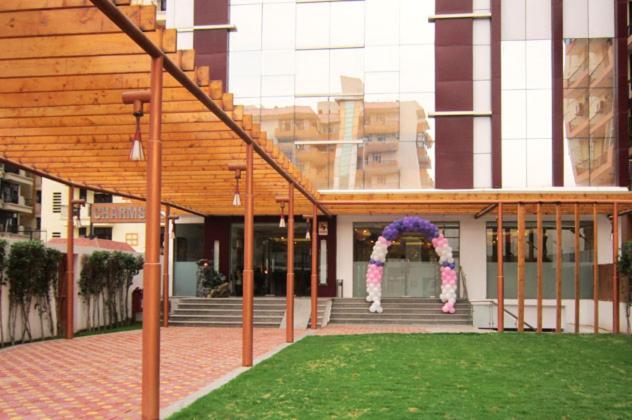 Genx Le Crescent Ghaziabad Hotel Exterior foto
