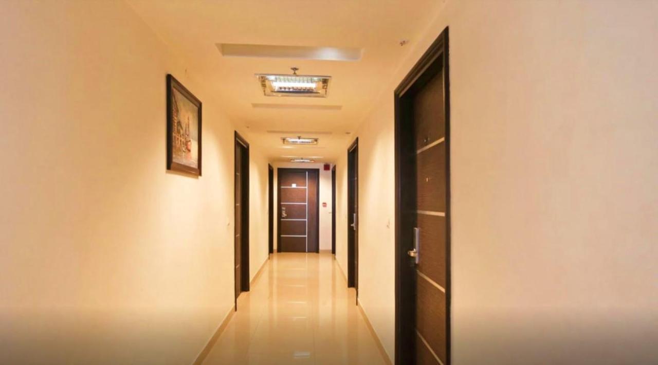 Genx Le Crescent Ghaziabad Hotel Exterior foto
