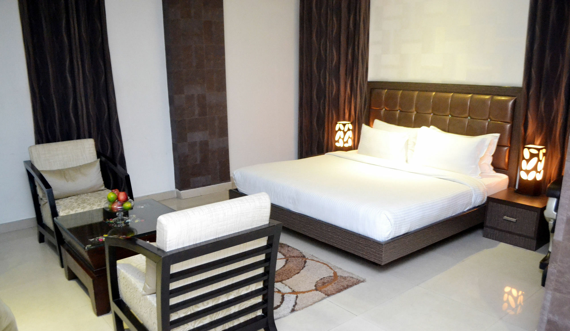 Genx Le Crescent Ghaziabad Hotel Exterior foto