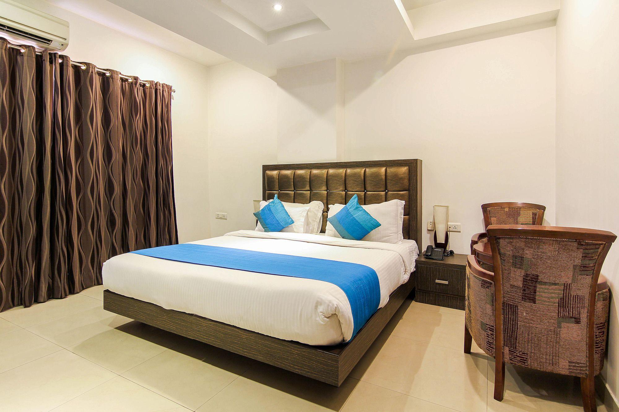 Genx Le Crescent Ghaziabad Hotel Exterior foto